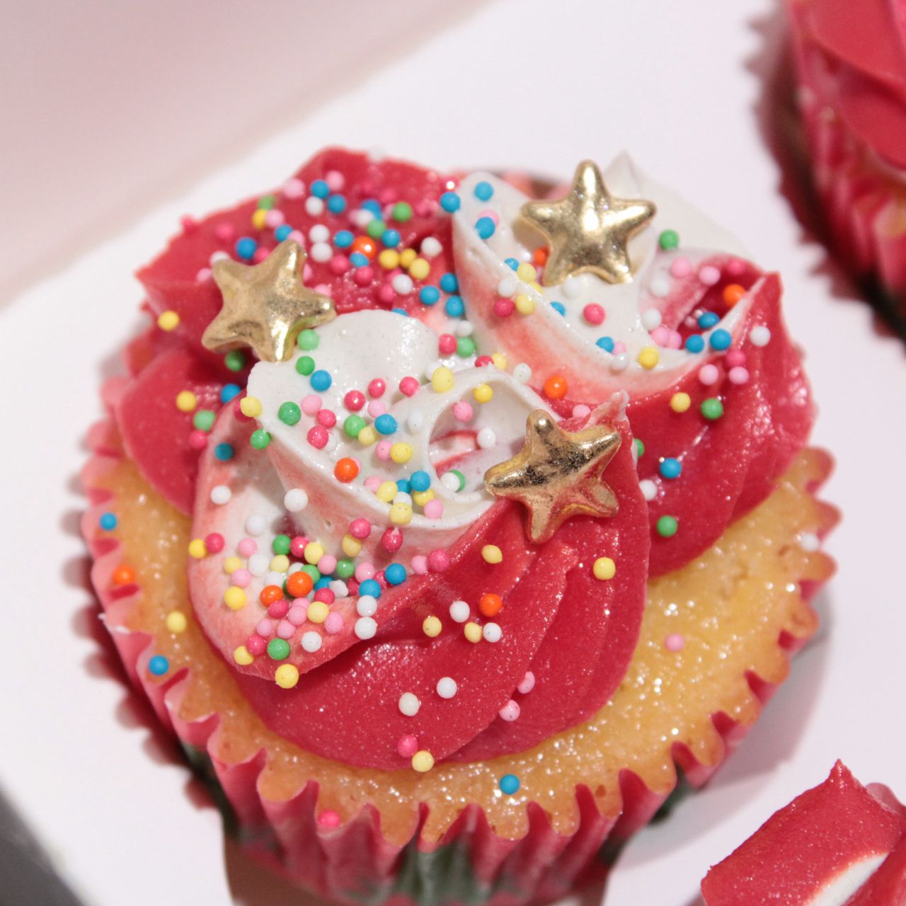 Elf On The Shelf Cupcakes